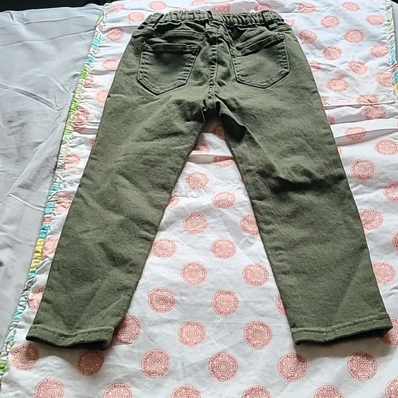 Shein Boys 5t Distressed Jeans olive green elastic waist - Picture 8 of 8